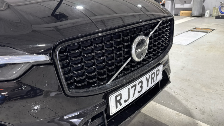 Volvo XC60 2.0 T6 [350] RC PHEV Plus Dark 5dr AWD Geartronic Estate